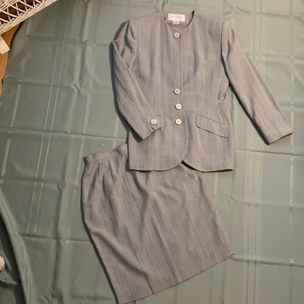 Suit set